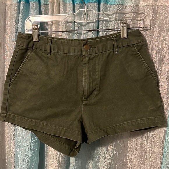 Olive green shorts - Picture 1 of 4